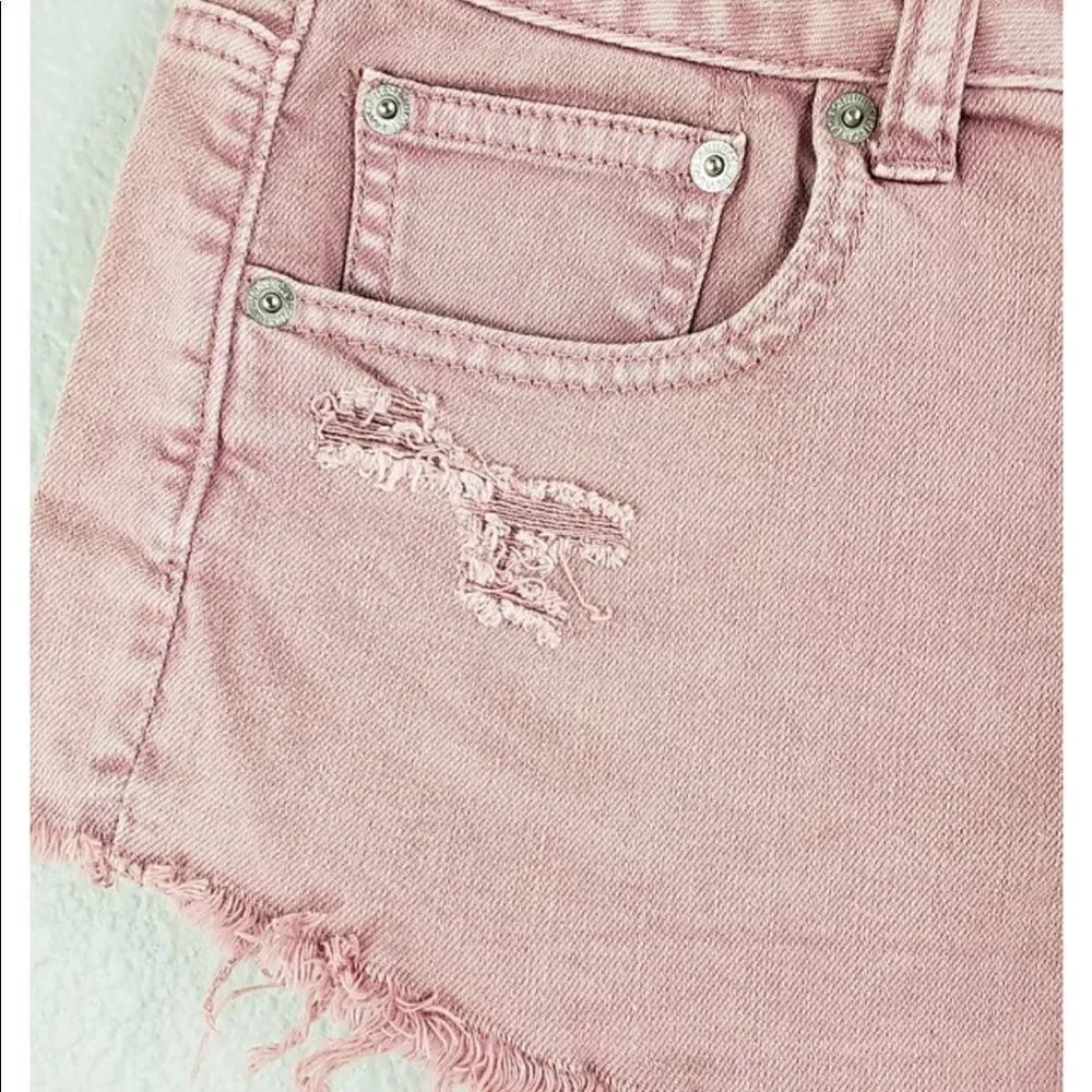 ✨AE Pink Low Rise Stretch Denim Booty Shorts✨